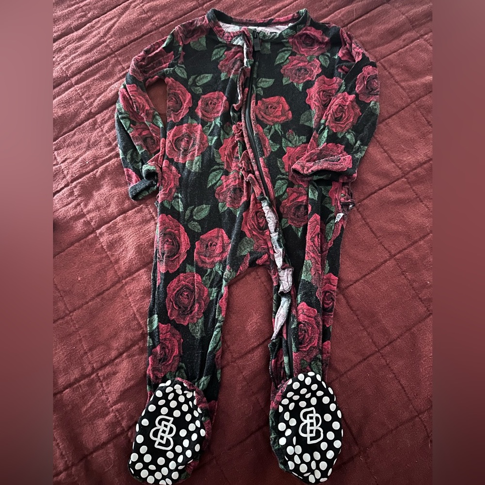 Bums and Roses - Picture 2 of 2